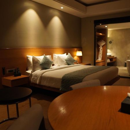 Kiranshree Grand Otel Guwahati Dış mekan fotoğraf