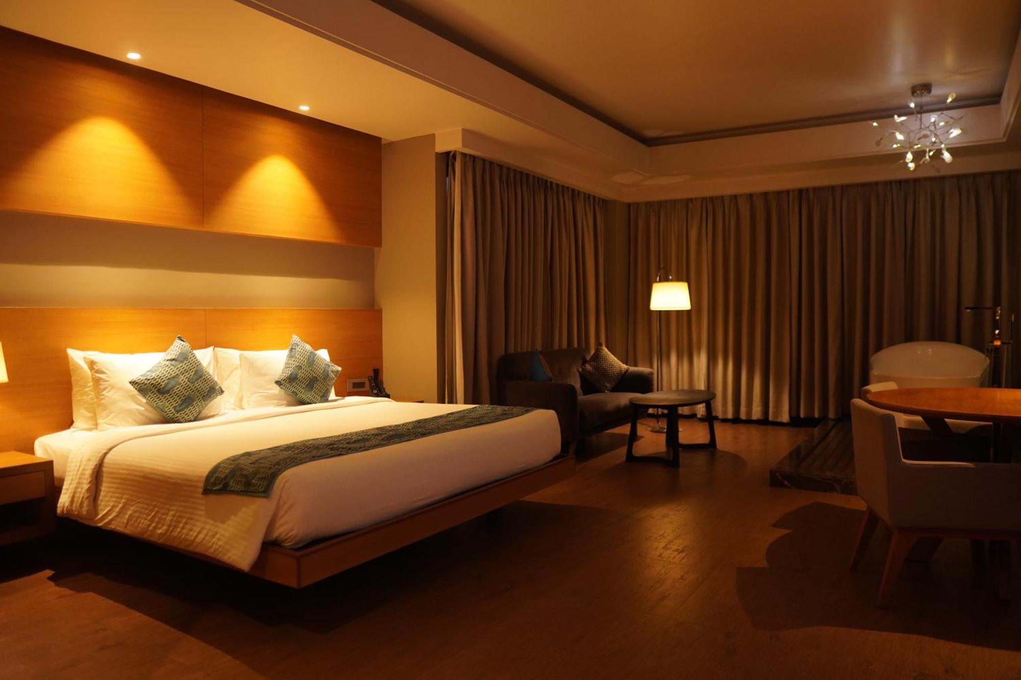 Kiranshree Grand Otel Guwahati Dış mekan fotoğraf