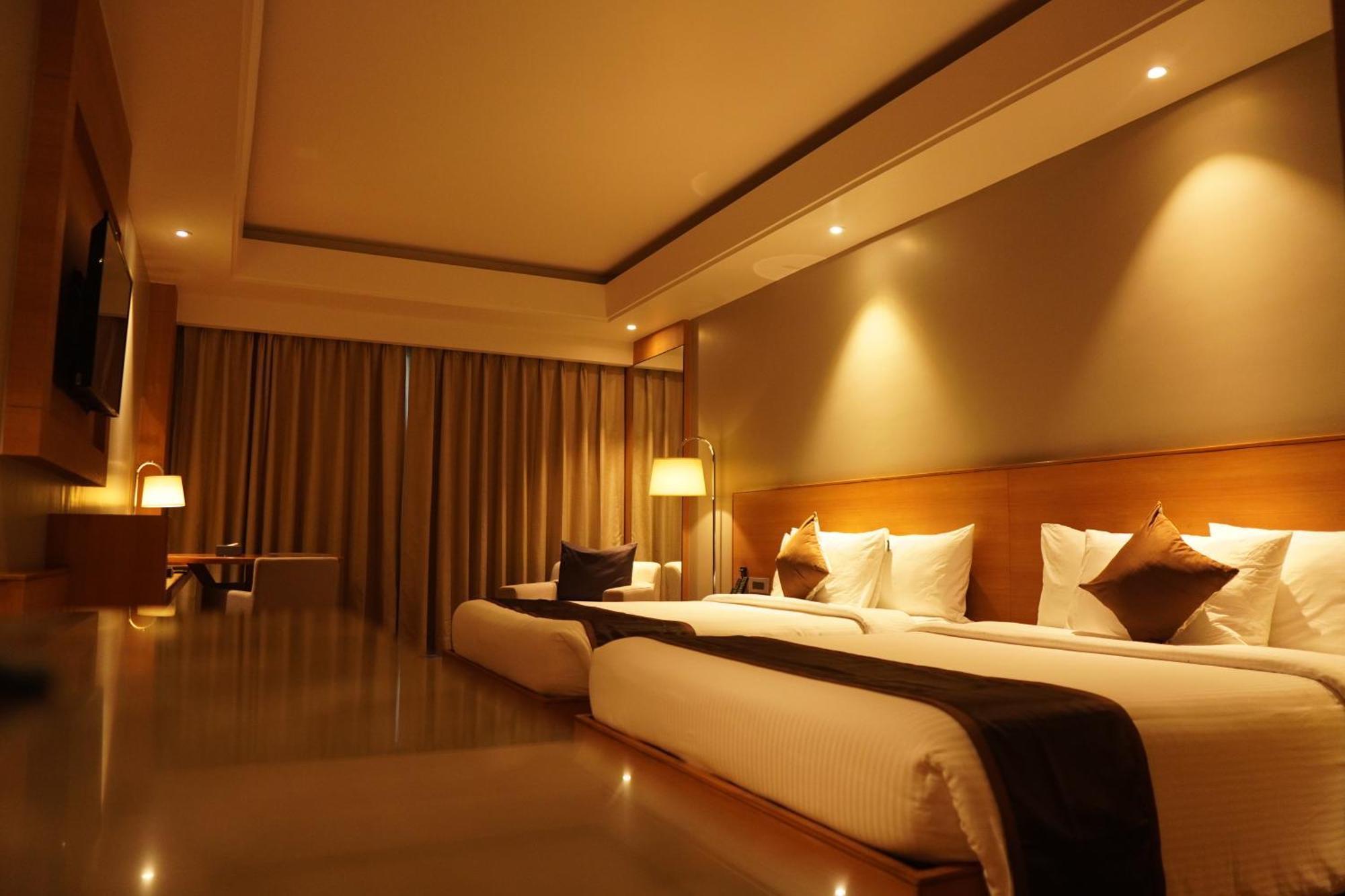 Kiranshree Grand Otel Guwahati Dış mekan fotoğraf