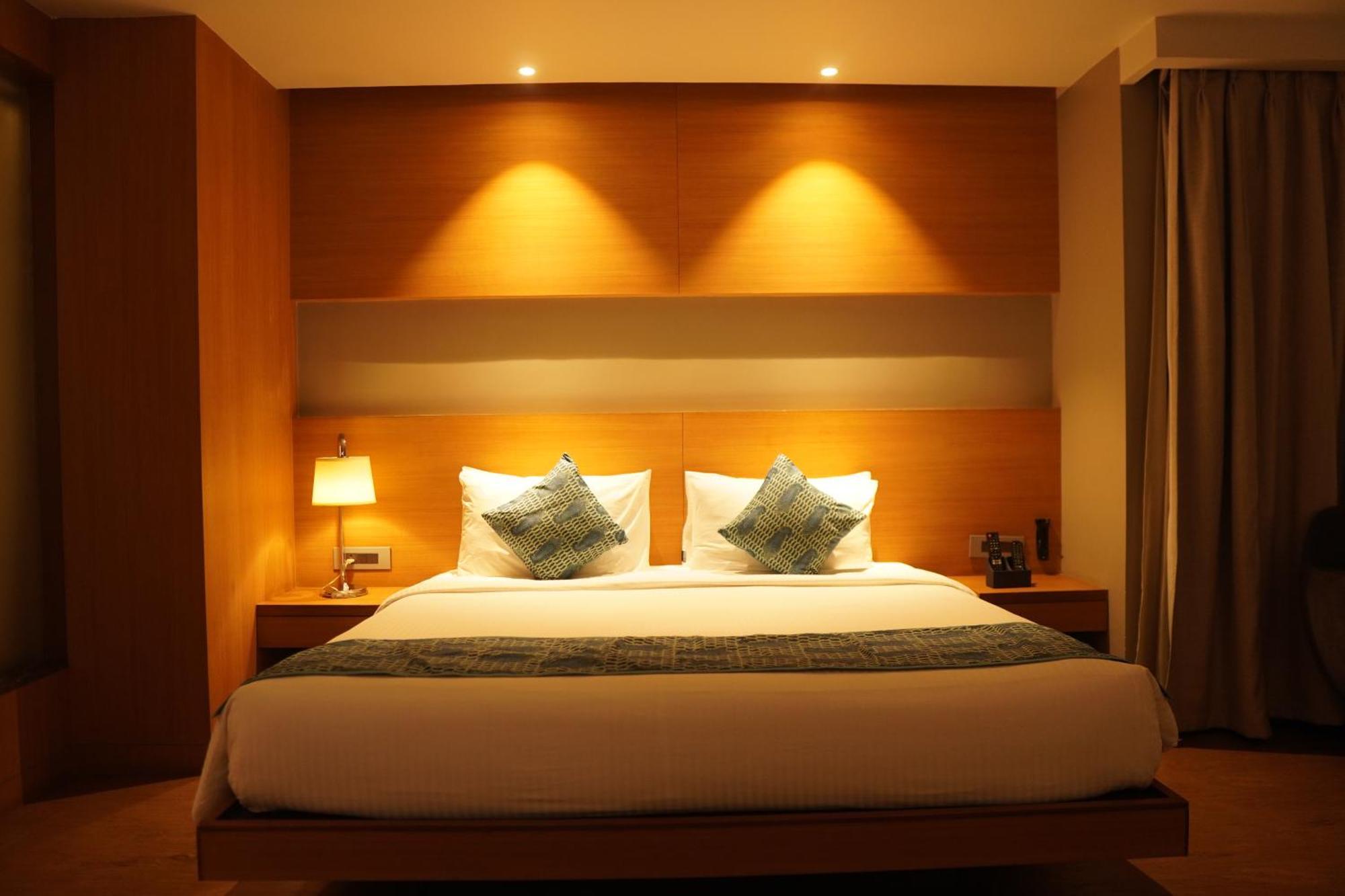 Kiranshree Grand Otel Guwahati Dış mekan fotoğraf