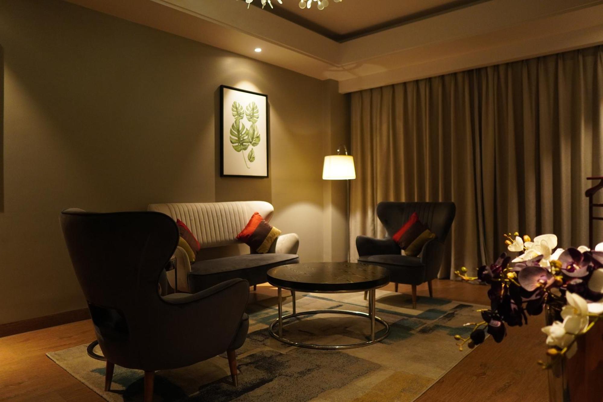 Kiranshree Grand Otel Guwahati Dış mekan fotoğraf