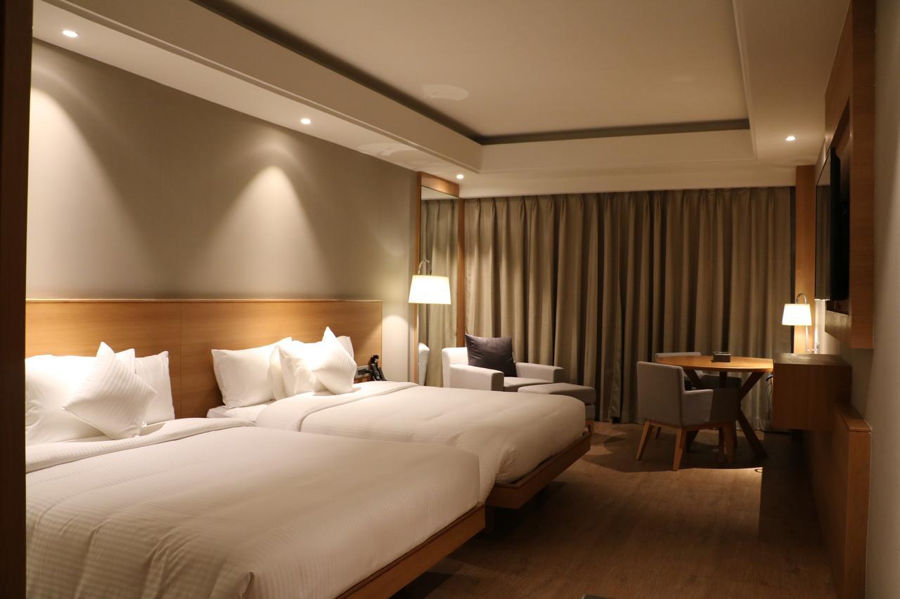 Kiranshree Grand Otel Guwahati Dış mekan fotoğraf