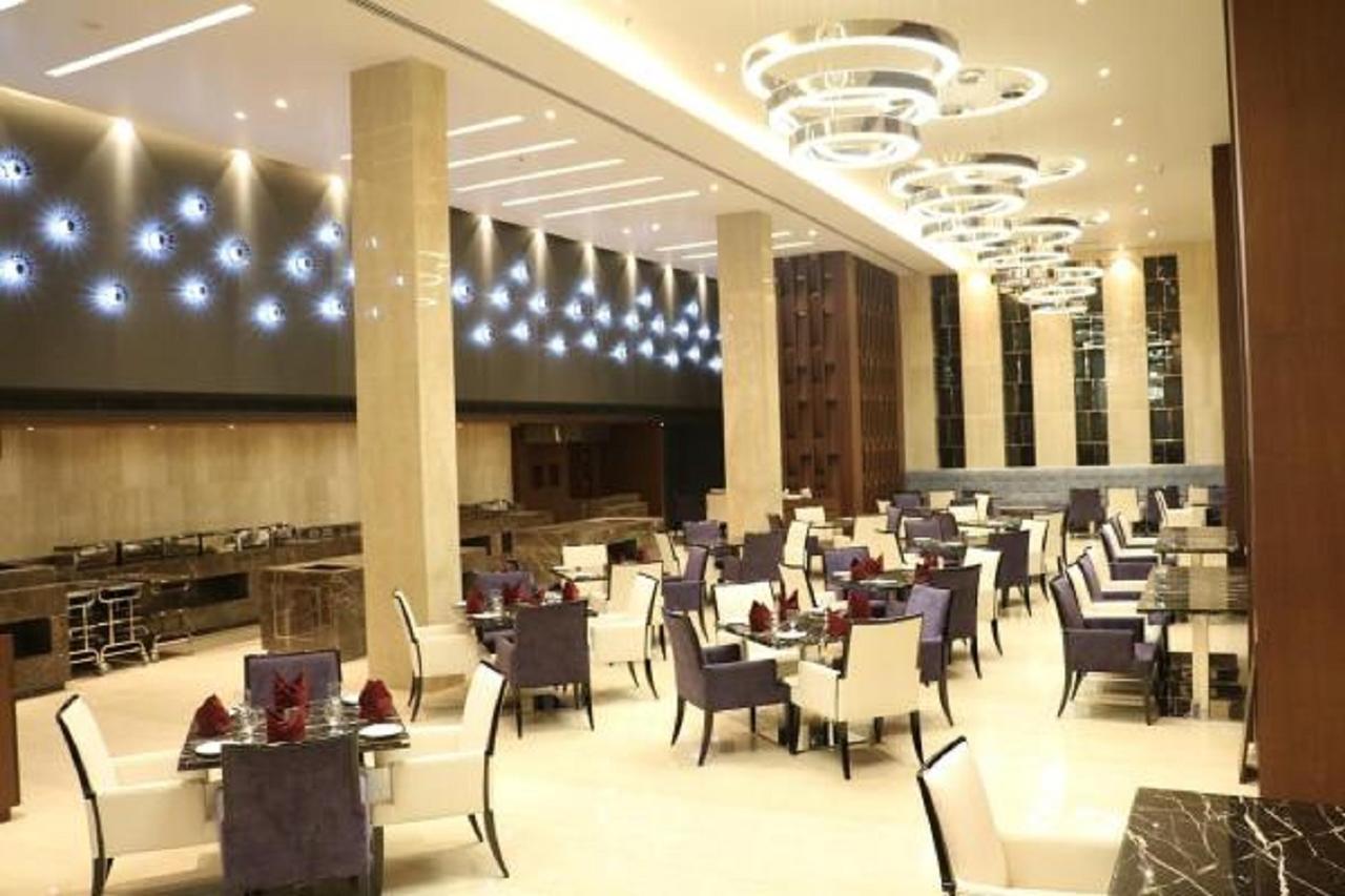 Kiranshree Grand Otel Guwahati Dış mekan fotoğraf