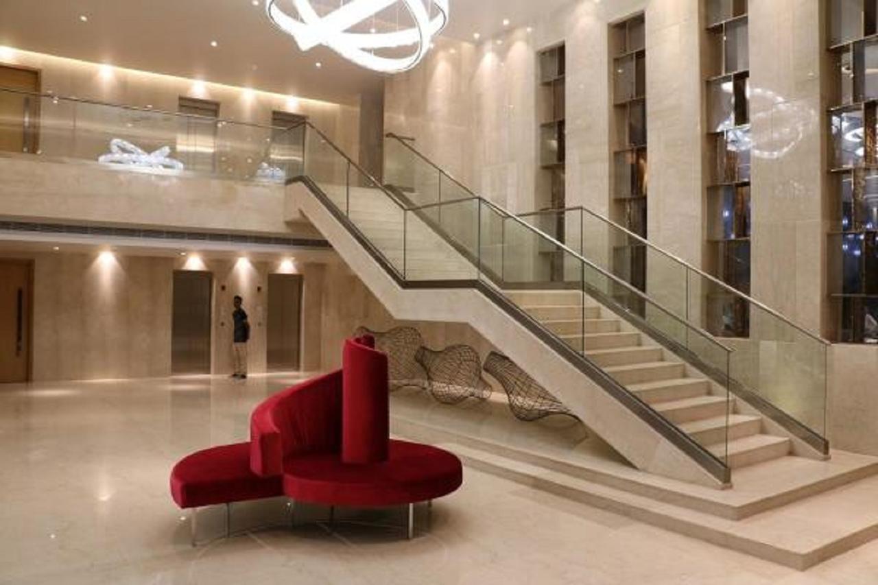 Kiranshree Grand Otel Guwahati Dış mekan fotoğraf