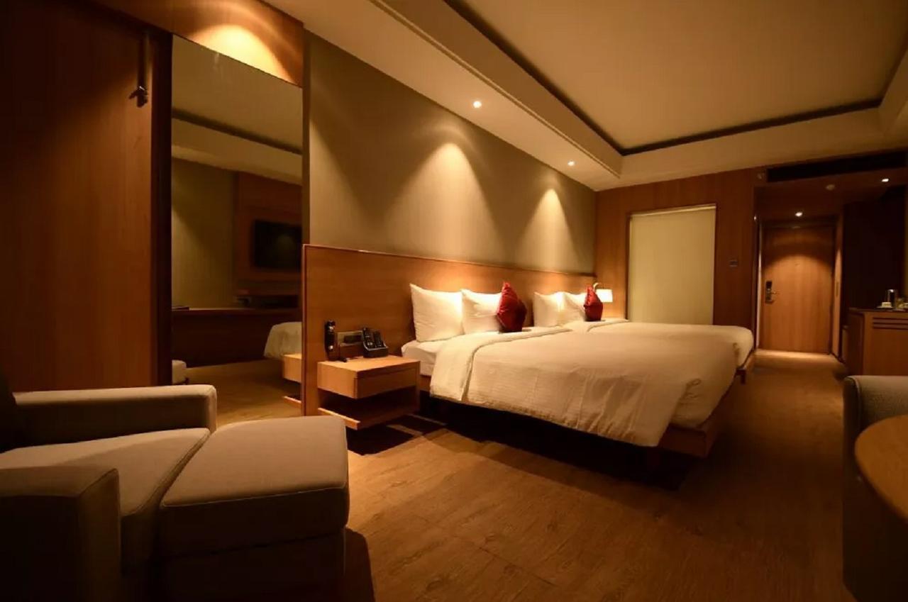 Kiranshree Grand Otel Guwahati Dış mekan fotoğraf