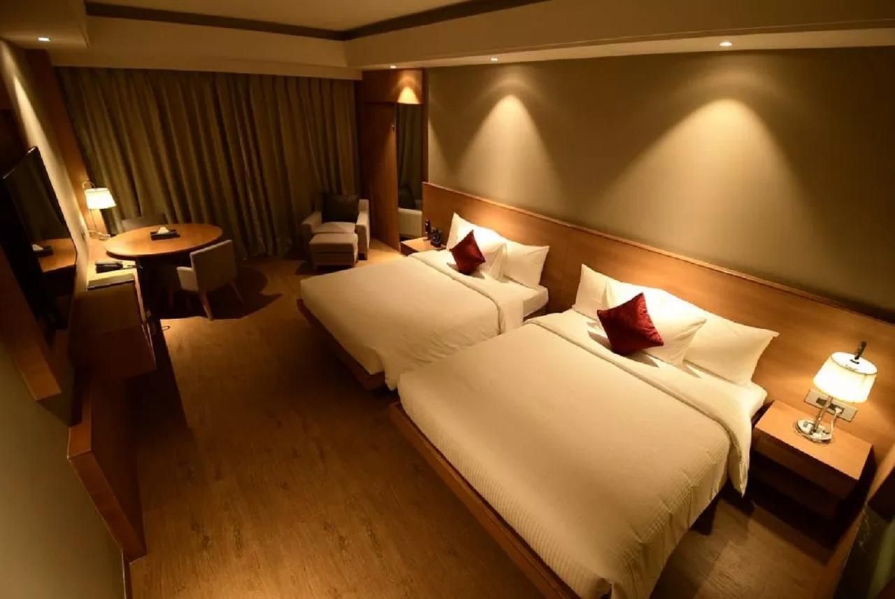 Kiranshree Grand Otel Guwahati Dış mekan fotoğraf