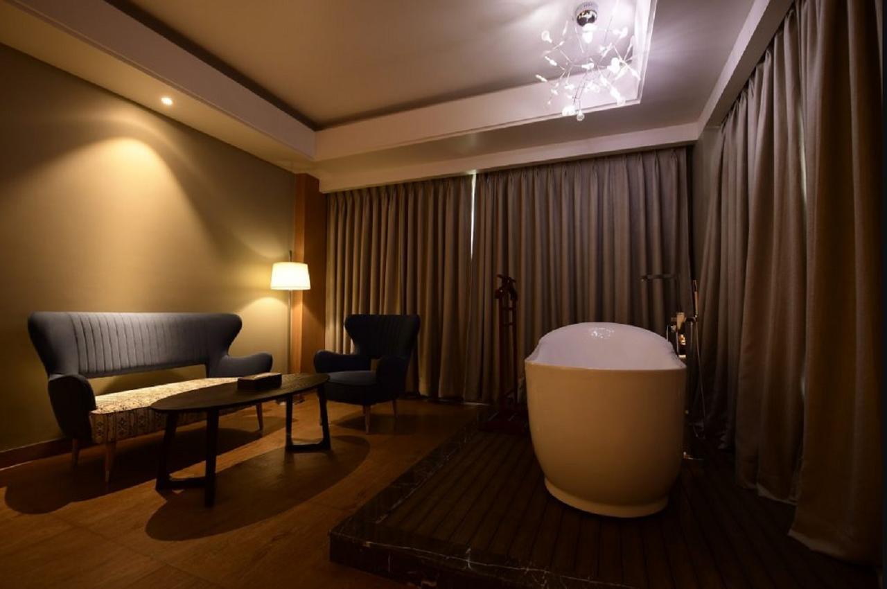 Kiranshree Grand Otel Guwahati Dış mekan fotoğraf