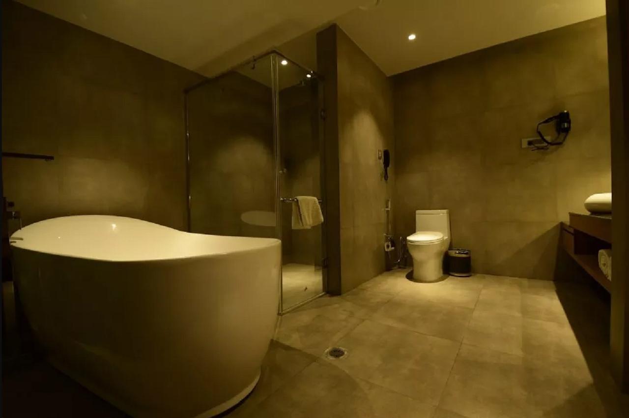 Kiranshree Grand Otel Guwahati Dış mekan fotoğraf